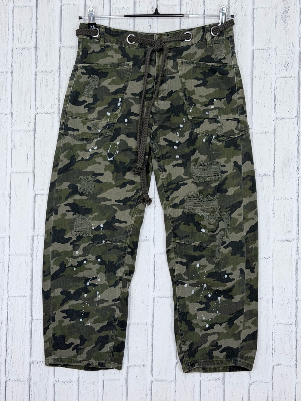🦎 OH Jeans Camo Distressed Paint Splatter Cargo Pants Rope Belt Size Small